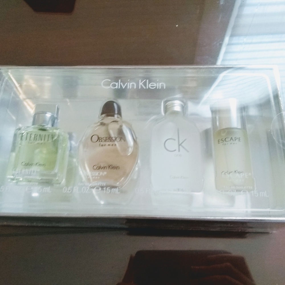 Calvin Klein set of 4 men's colognes